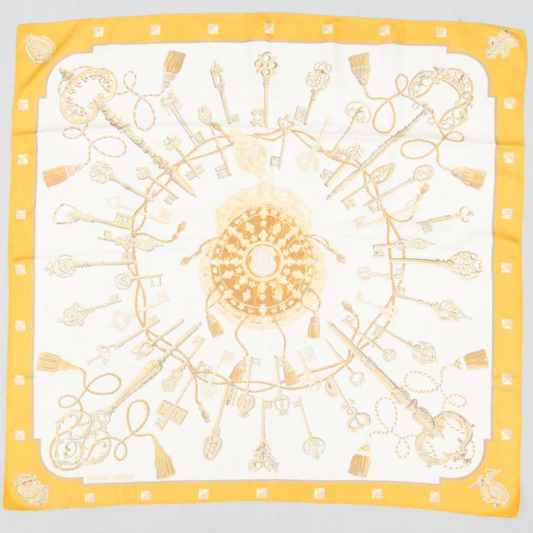 HERMÈS, SCARFAR, 2 st, "Projets Carrés" och "Les Clés".