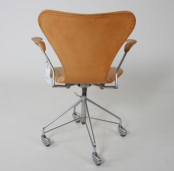 SKRIVSTOL, "Sjuan", Arne Jacobsen för Fritz Hansen.