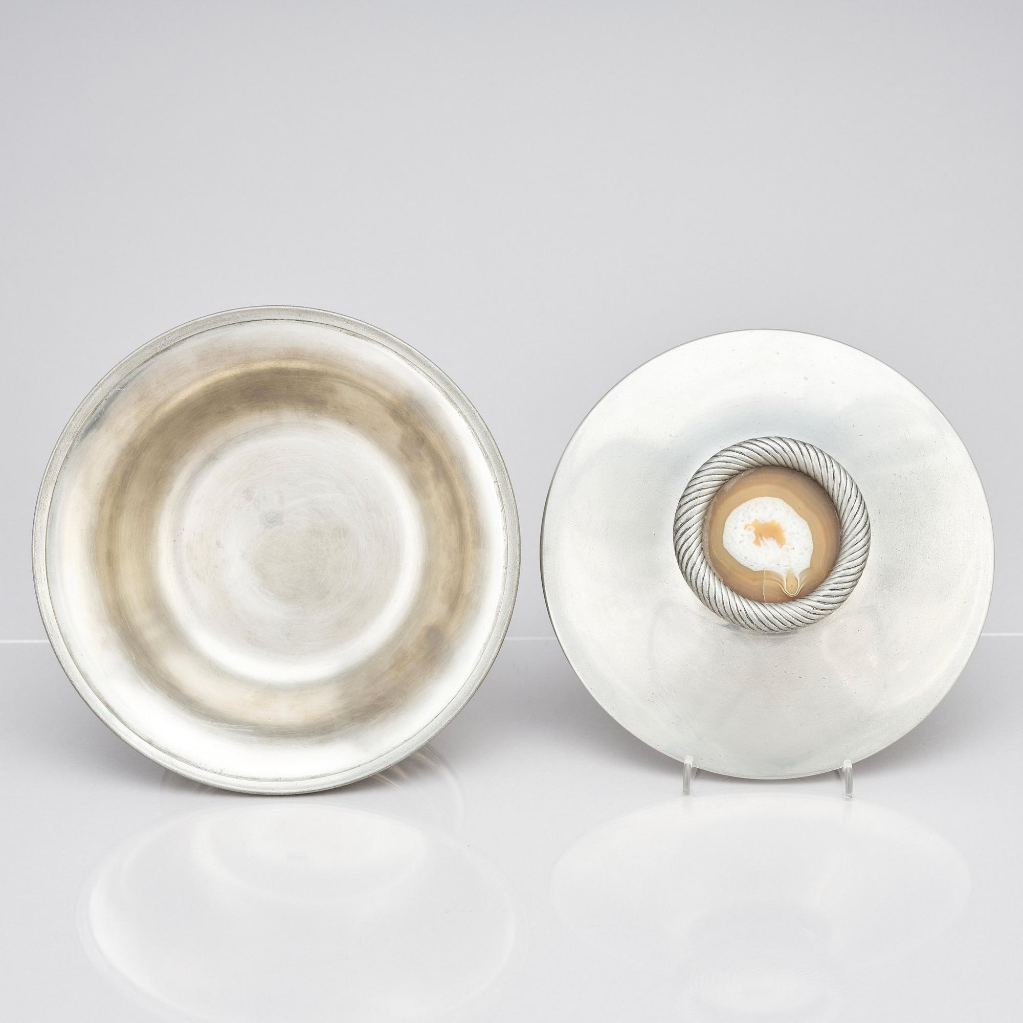 Nils Fougstedt, & Estrid Ericson, a pewter lidded bowl with an onyx finial, Svenskt Tenn, Stockholm 1936.