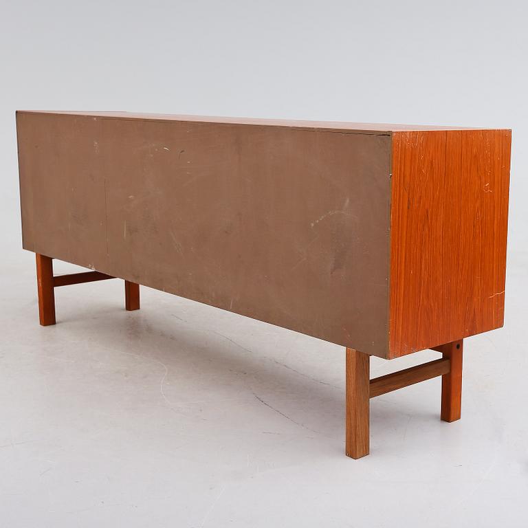SIDEBOARD, "Arild", Nils Jonsson, Troeds, Bjärnum, 1900-talets andra hälft.