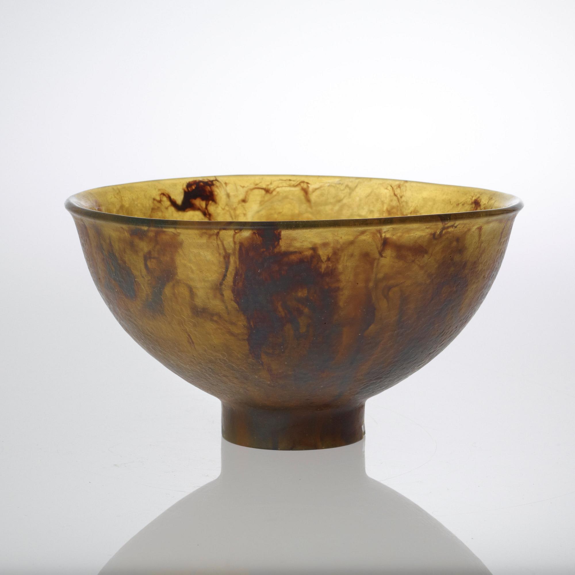 A Francois-Emile Décorchement marbled bowl, France 1920's.