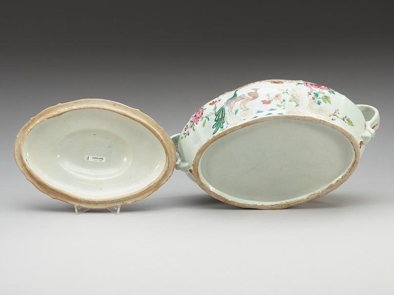 TERRIN med LOCK, kompaniporslin. Qing dynastin, Qianlong (1736-95).