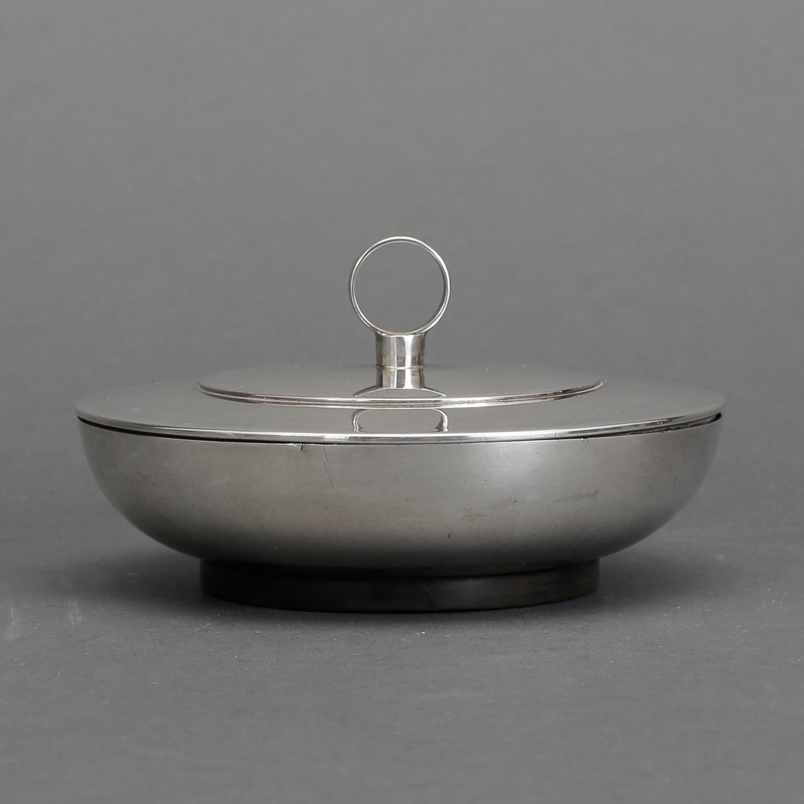 BONBONJÄR, silver, Art déco, GAB, Stockholm, 1934. Tot vikt 244 gram.