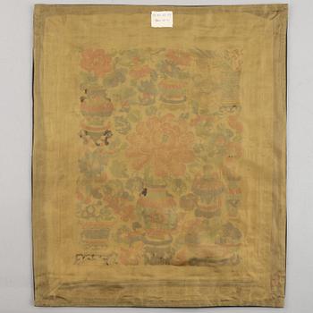 A group of five Chinese silk textiles, late Qing dynasty / first part of the 20th century.
