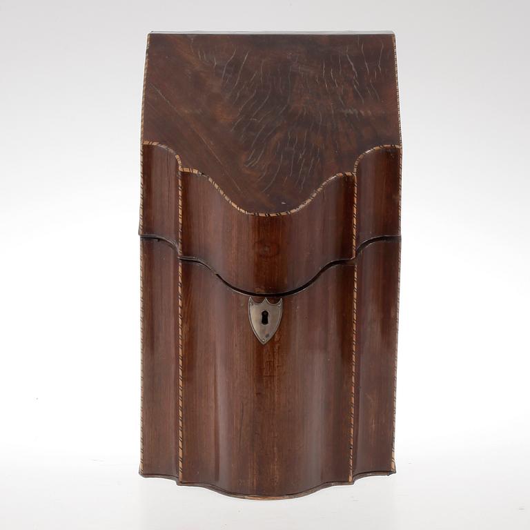 BESTICKSCHATULL, empire, 1800-tal.