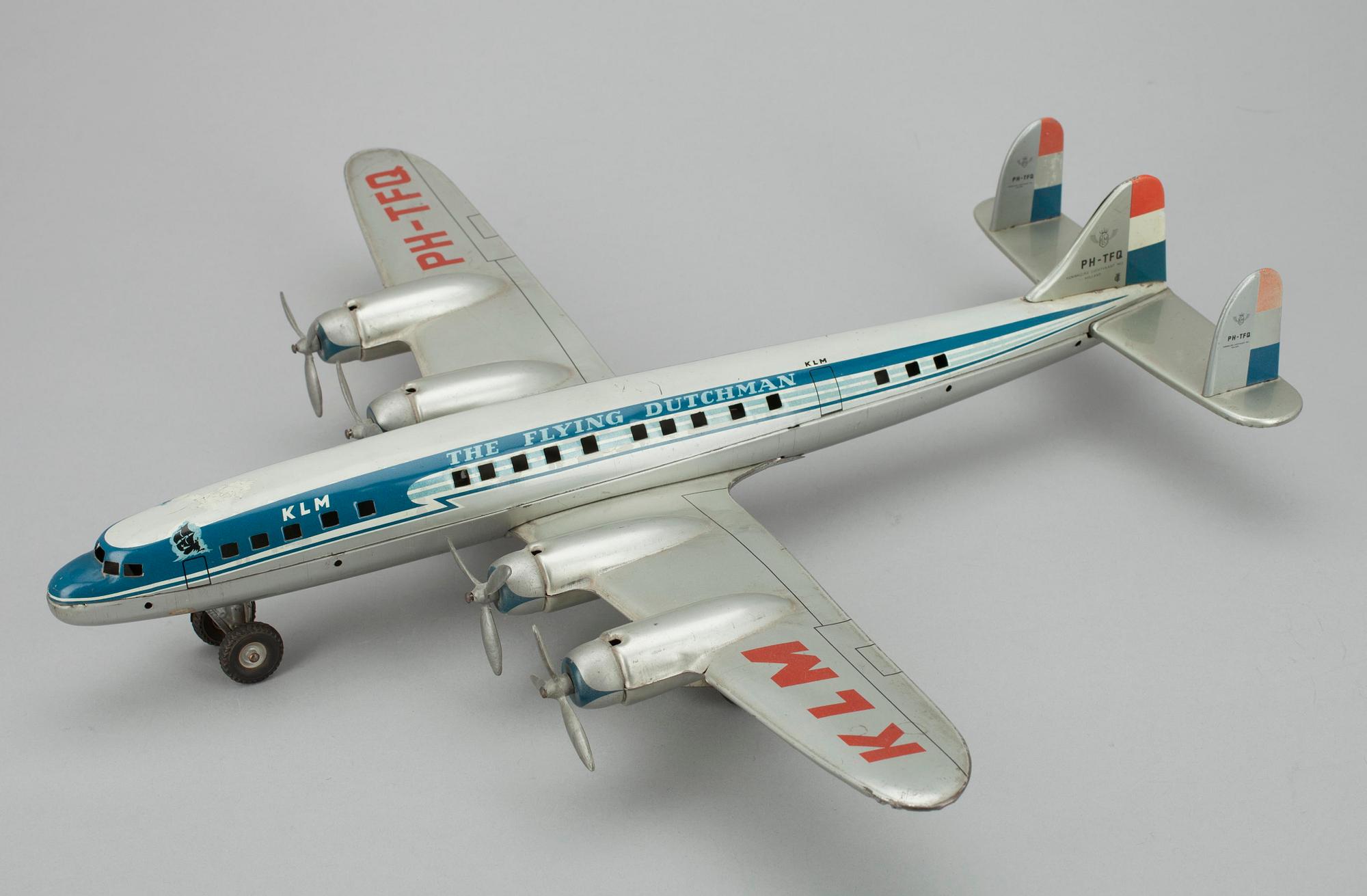 FLYGPLAN, lackerad plåt, 1960/70-tal.