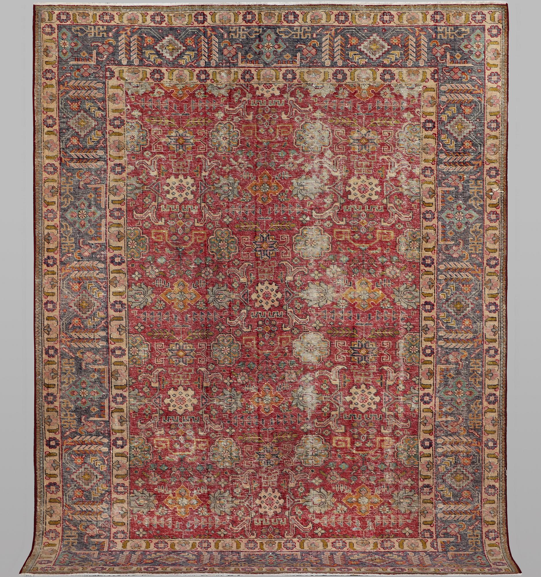 A carpet, Persian, Vintage Design, ca 280 x 190 cm.