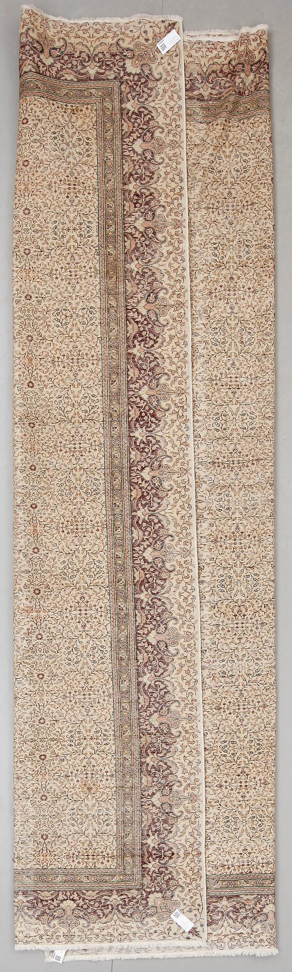 MATTA, Kayseri, ca 368x280 cm.
