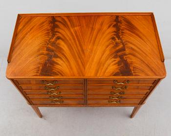 SIDEBOARD, Carl Cederholm, Stil & Form, 1900-talets första hälft.