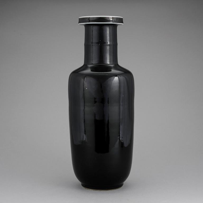 VAS, porslin, Qing dynastin (1644-1912).