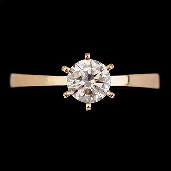 RING, 18 k guld, briljantslipad diamanter ca 0.77 ct. Vikt ca 4,3 g.