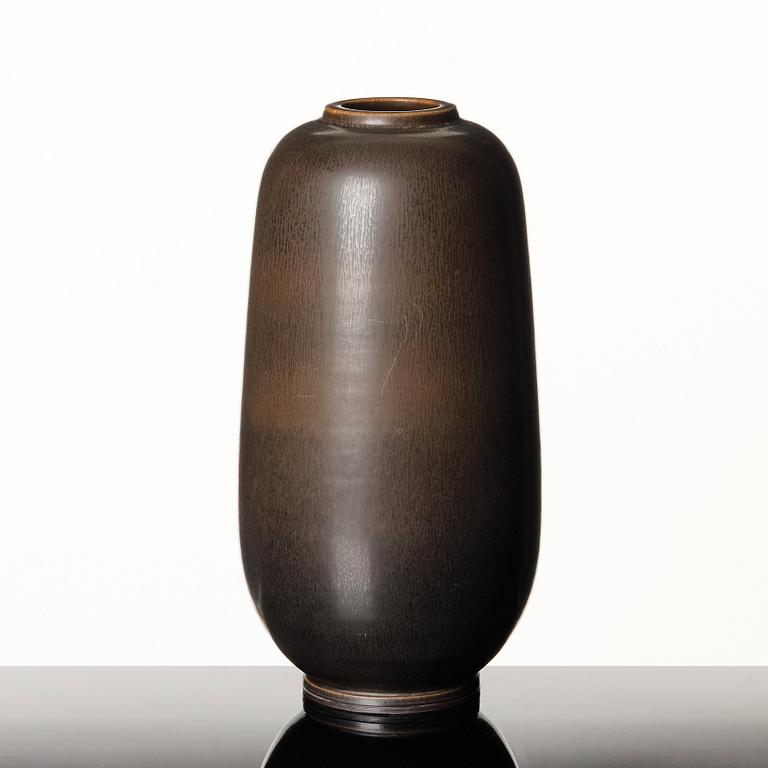 Berndt Friberg, a stoneware vase, Gustavsberg studio, Sweden 1959.