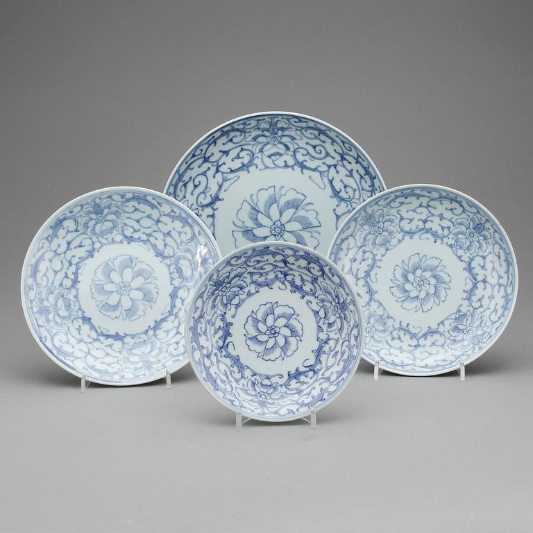 MATSERVIS, 41 delar, porslin, Kina, troligen 1800-tal.
