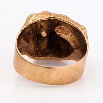Björn Weckström, A 14K gold ring "Samurai". Lapponia 1970.