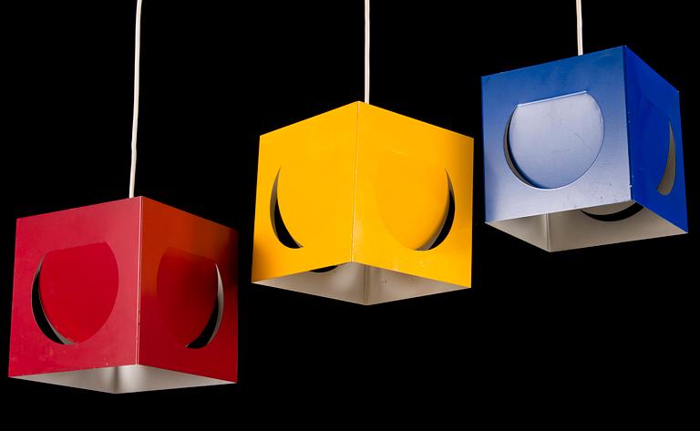 Three 1960s '61-193' pendant light by Shogo Suzuki for Stockmann Orno.