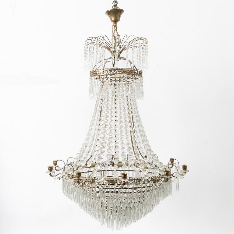 A Gustavian style chandelier, late 20th century.