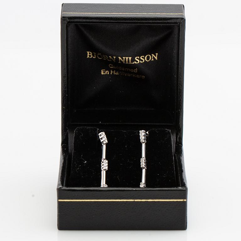 Earrings, a pair, 18k white gold with brilliant-cut diamonds.