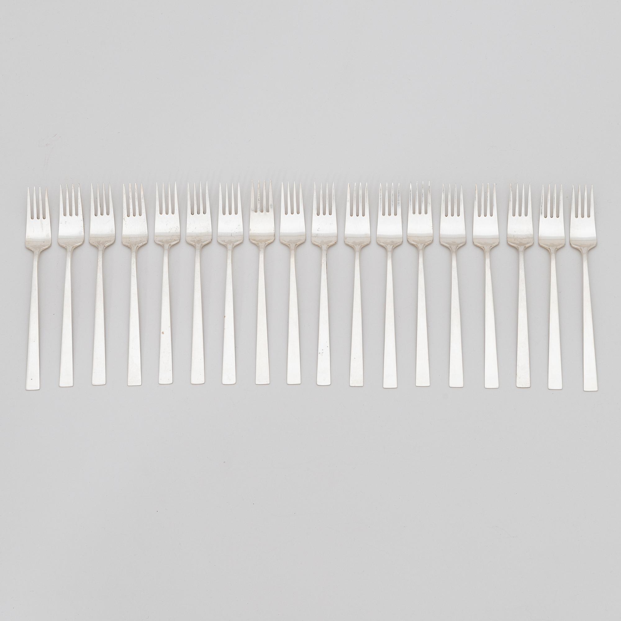 Bertel Gardberg, a 110-piece set of "Birgitta" silver cutlery, marked BG, Hopeatehdas oy, Helsinki 1956-65.