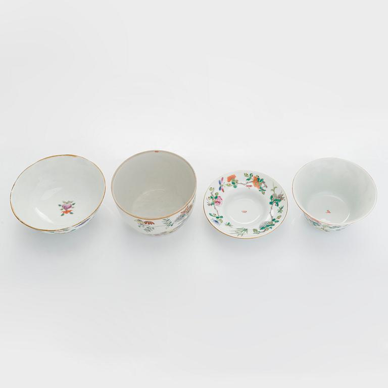 Kulhoja, 11 kpl, posliinia, Kiina, myöhäinen Qing-dynastia/n. 1900.