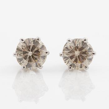 Earrings, a pair, 14K white gold with brown-toned brilliant-cut diamonds.