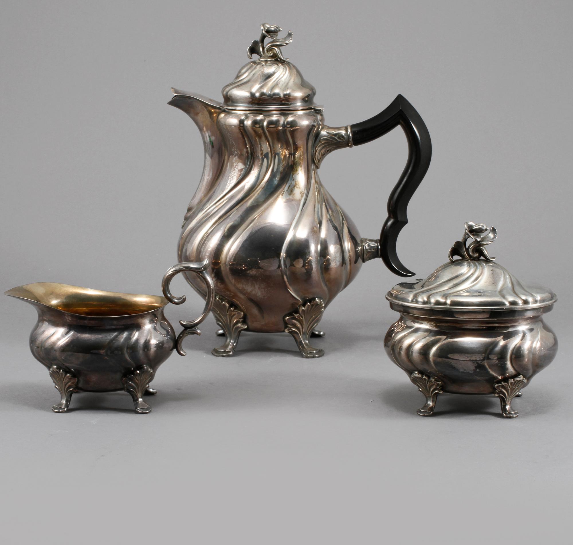 KAFFESERVIS, silver, 3 delar, C G Hallberg, GAB, Stockholm, rokokostil, 1957-1965, vikt 1330 gram.