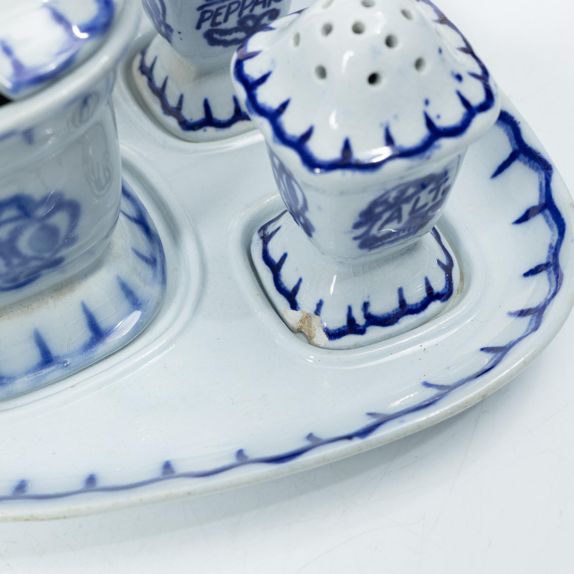 Wilhelm Kåge, 35 pieces of a 'Liljeblå' service, Gustafsberg, Sweden, 1918-1936.