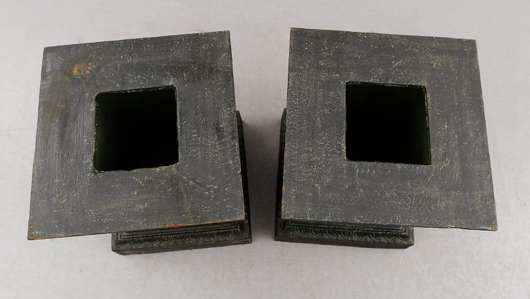 POSTAMENT, 1 par, modern tillverkning.