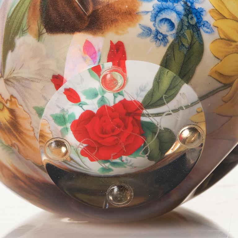 Per B. Sundberg, a glass vase, Orrefors, Sweden, 1999.