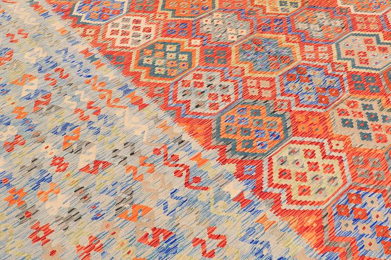 A CARPET, killim, ca 500 x 408 cm.