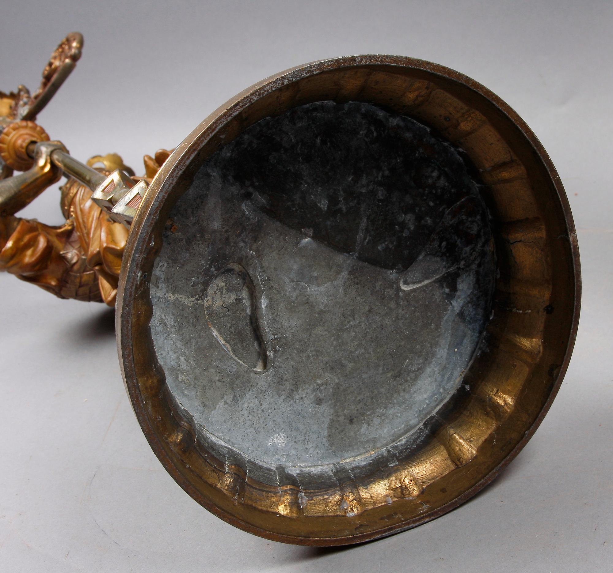 KANDELABRAR, ett par. 1800-talets andra hälft.