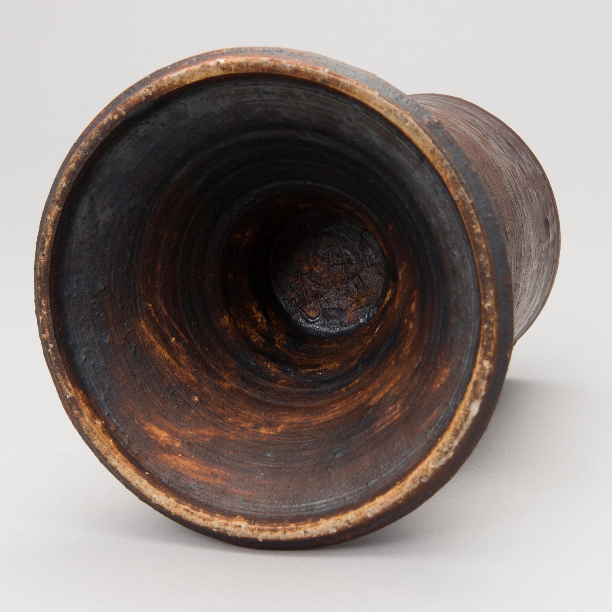 Kyllikki Salmenhaara, A mid-20th century vase signed KS, Arabia.