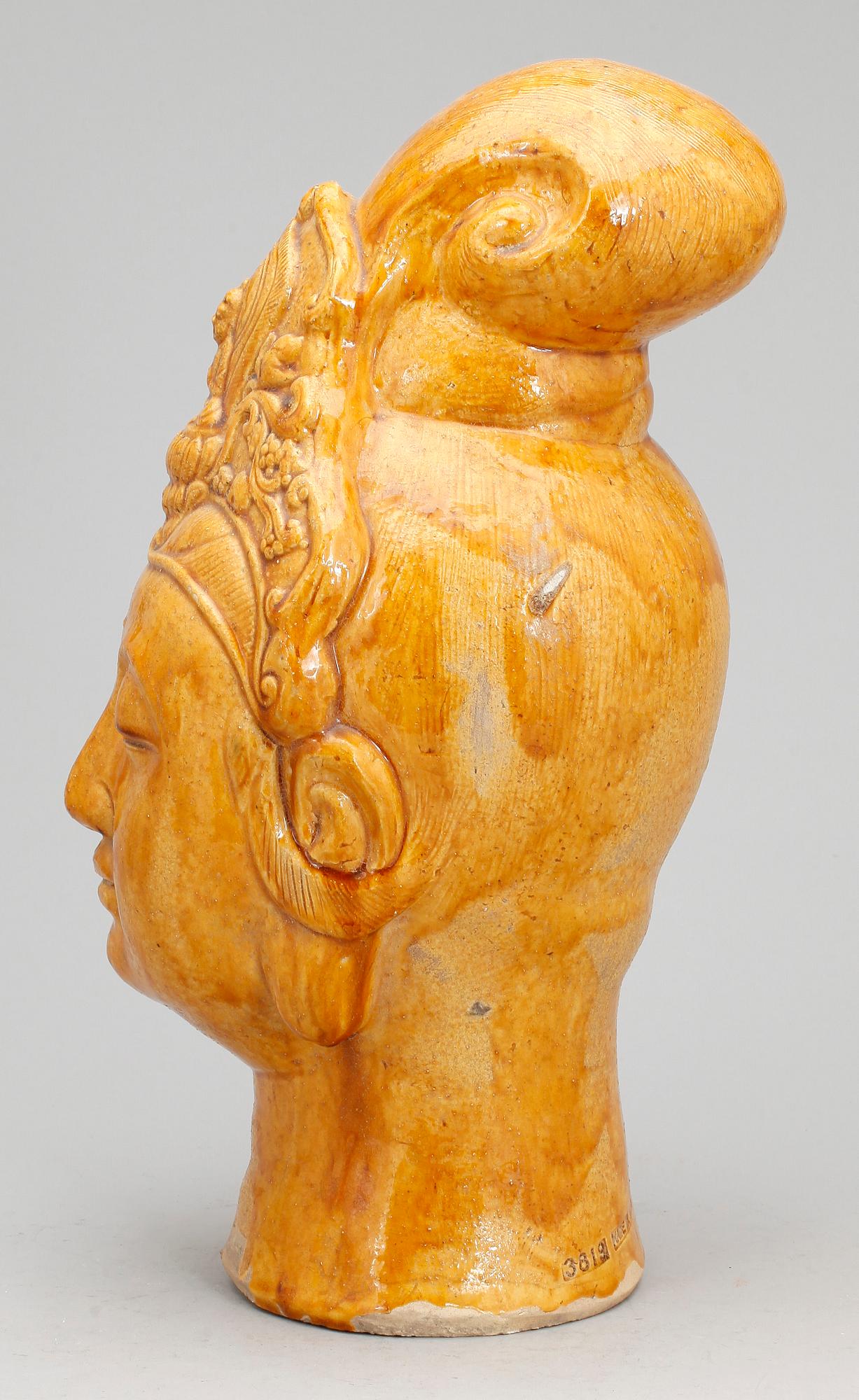 SKULPTUR, lergods, orientalisk, samtida tillverkning.