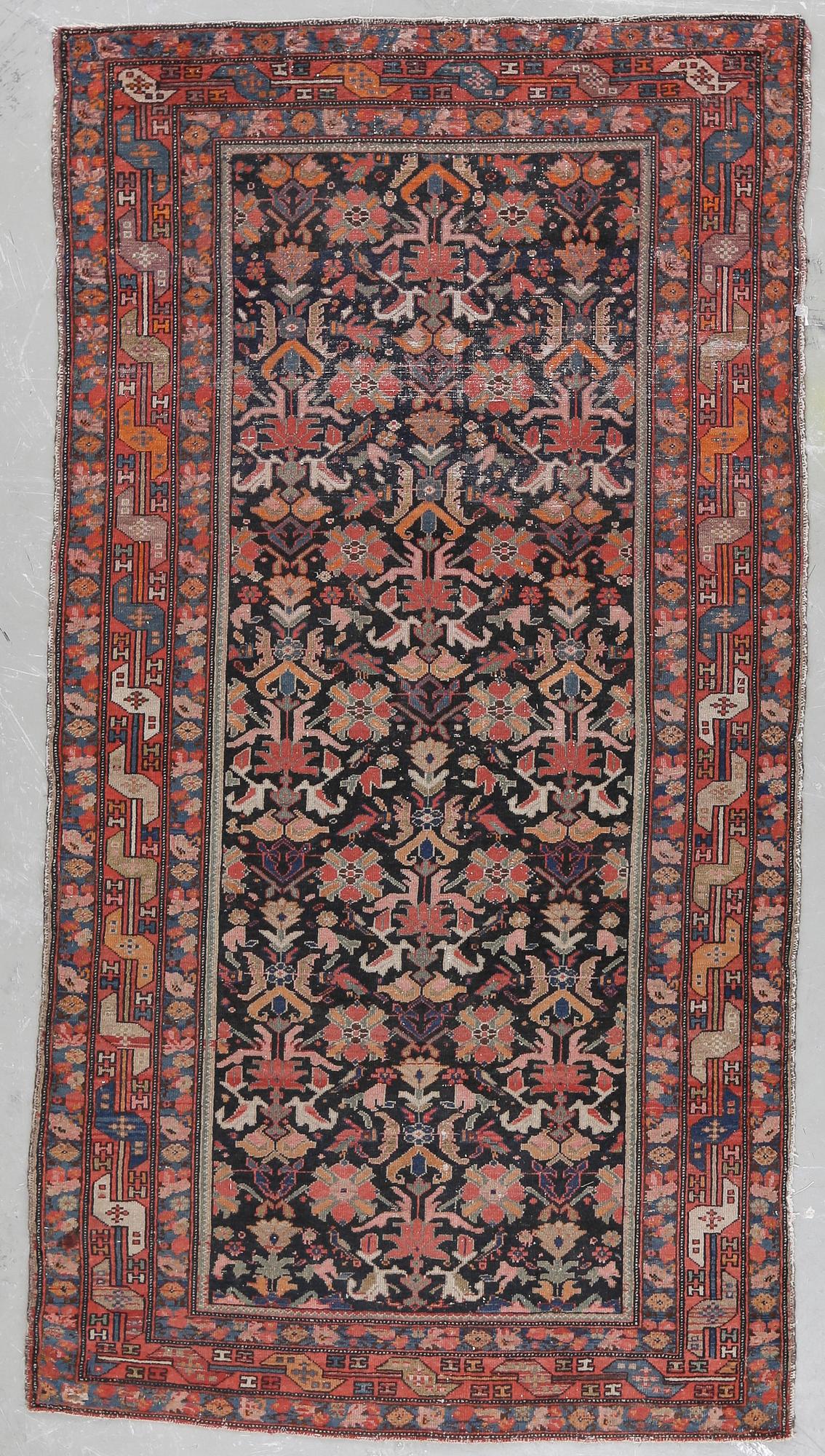 MATTA, semiantik, Västpersisk,  ca 231 x 122cm.