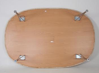 BORD, "superellips", Bruno Mathsson och Piet Hein, Fritz Hansen 1989.