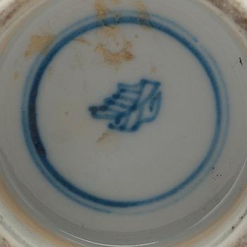 TEKRUKOR, ett par, porslin. Qingdynastin, Kangxi (1662-1722).