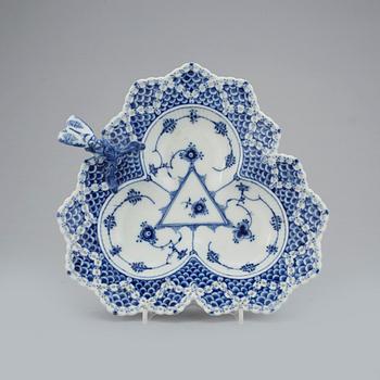 SKÅL, Porslin, "Musselmalet", Royal Copenhagen.