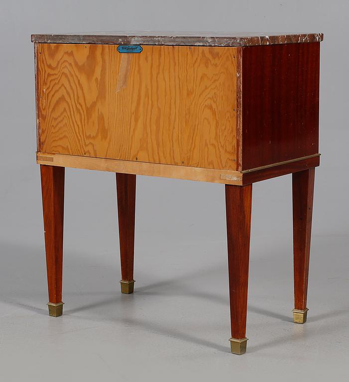 SIDOBORD, gustaviansk stil, Ferdinand Lundqvist, 1900-talets tredje kvartal.