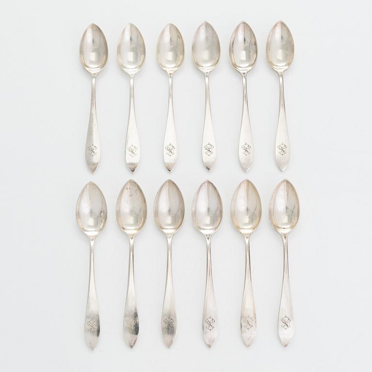 Bestickuppsättning för 12, totalt 108 delar, silver, Warszawa, Polen 1931-1963.