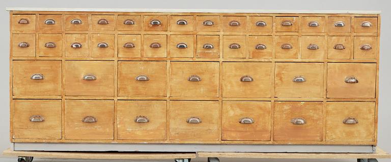 KÖPMANDISK, 1900-talets första hälft.