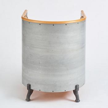 Mats Theselius, "Aluminiumfåtölj", näver, ed. EA 3/5, Källemo, efter 1990.