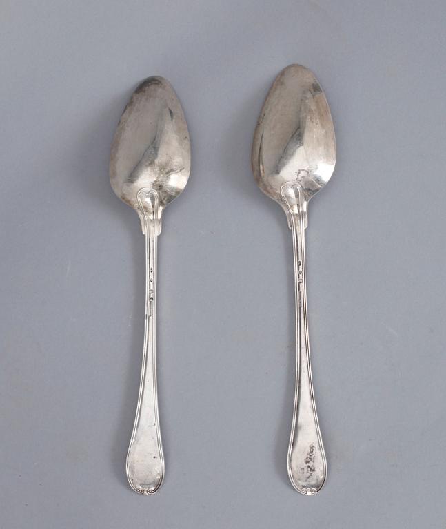 RAGUSKEDAR, 2 st, silver, Adolf Zethelius, Stockholm, 1820. Total vikt ca 235 gram.