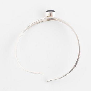 Martin Öhman, silver bangle.