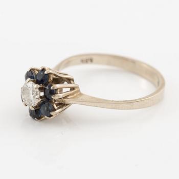 Ring 14K white gold with sapphires and a brilliant-cut diamond, Finland.
