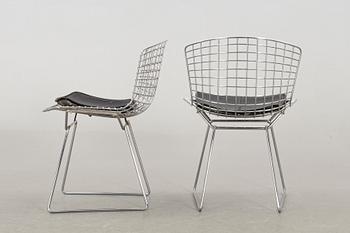 HARRY BERTOIA, stolar ett par, "Side chair", Knoll international.