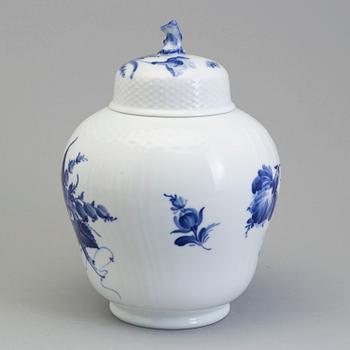 LOCKURNA, porslin, "Blå blomst", Royal Copenhagen, nr 10/1791.