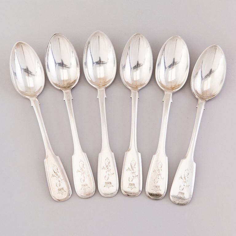 PAVEL OVCHINNIKOV, A set of six silver tea spoons, Moscow 1882-1899. Mark of Ovchinnikov, Imperial Warrant.