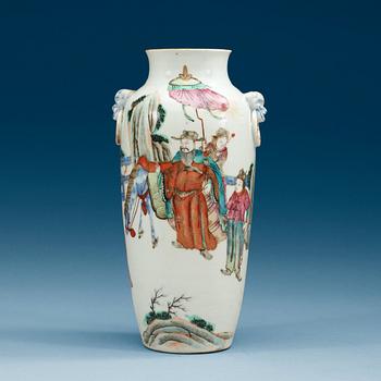 1804. A famille rose vase, Qing dynasty, 19th Century.