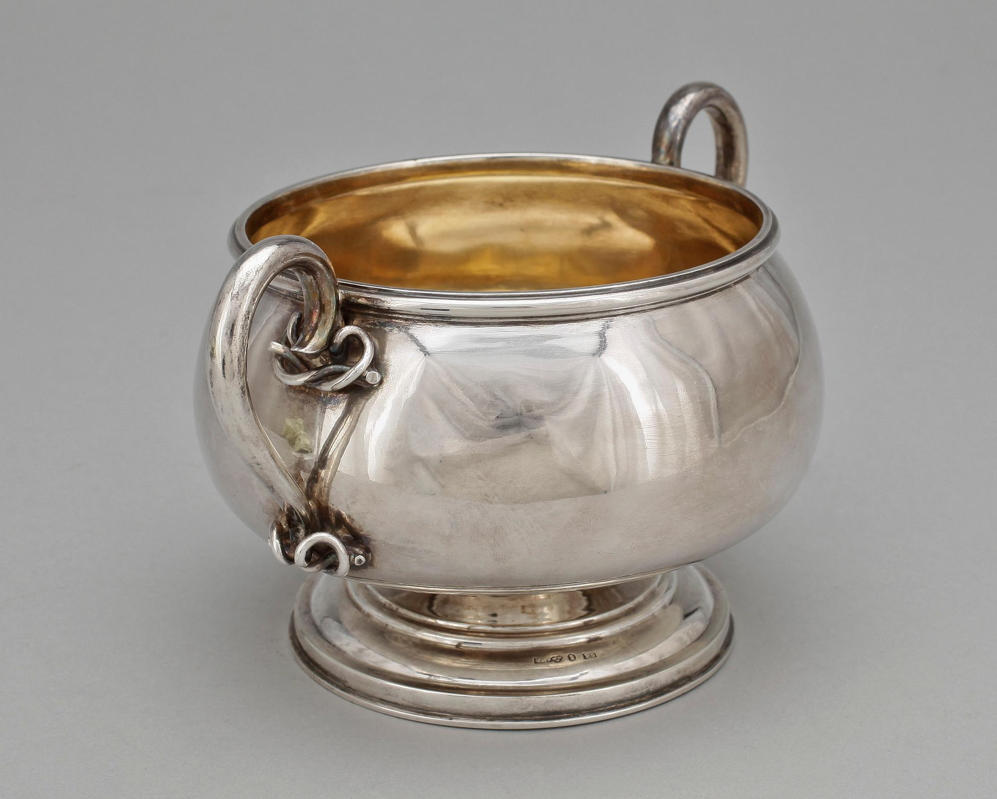 SOCKERSKÅL, silver, Gustav Möllenborg Feron, Stockholm 1868-69. Vikt ca 360 gram.