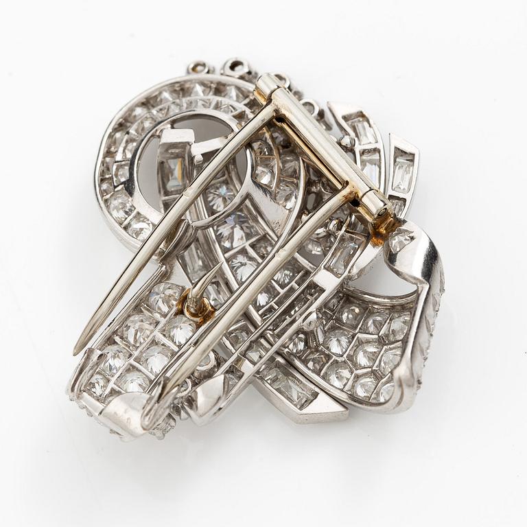Broschclip platina med baguette-, åttkant- och runda briljantslipade diamanter, Art déco, Frankrike.