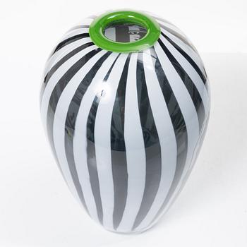 Olle Brozén, a Graal vase, 'Dead End', 2011.